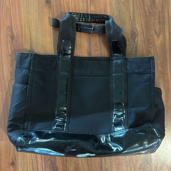 Tory Burch large nylon patent leather tote Miller handbag black - Picture 3 of 8